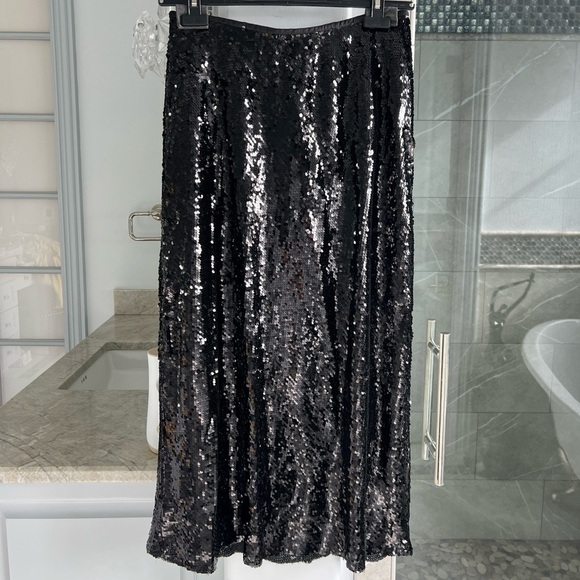 ZARA SEQUIN MIDI SKIRT BLACK - Picture 7 of 13